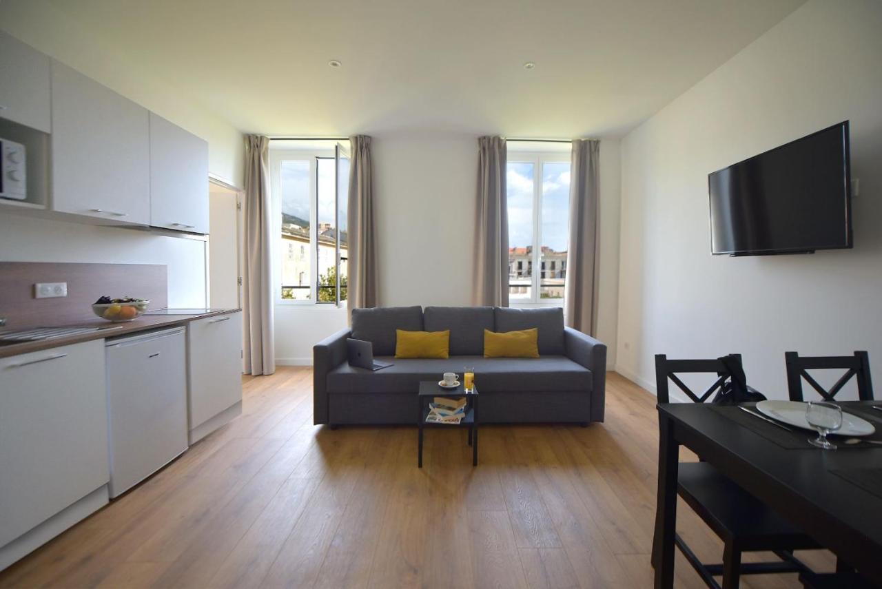 Hotel Continental Bastia  Buitenkant foto