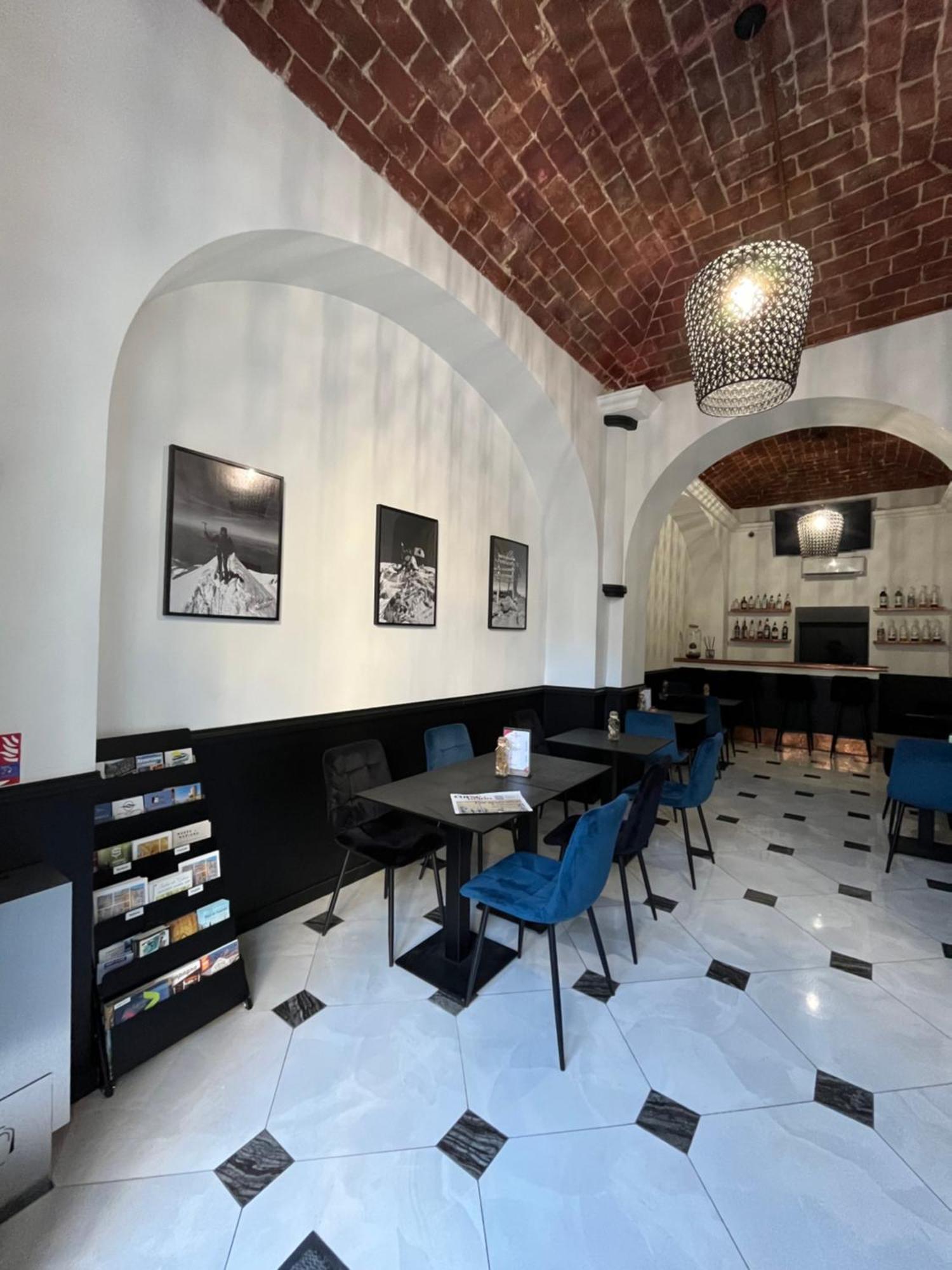 Hotel Continental Bastia  Buitenkant foto